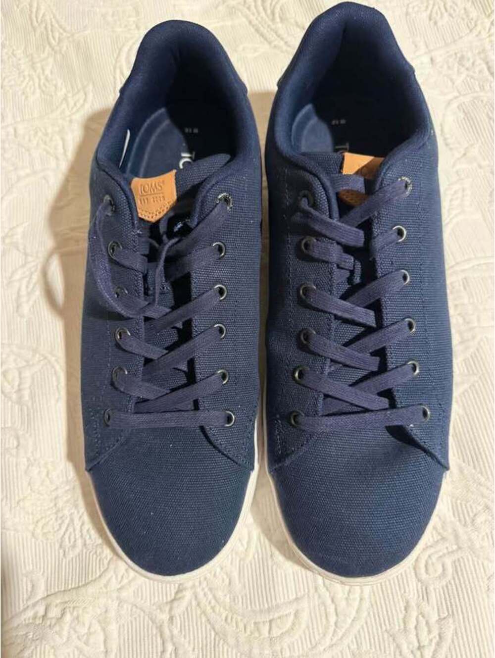 TOMS Sneakers